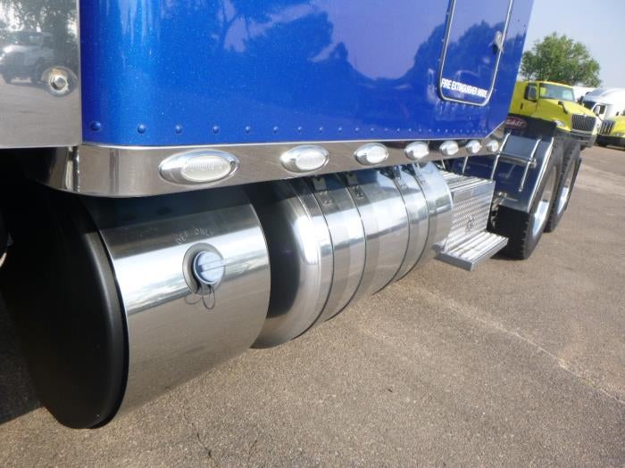 2020 Peterbilt 389 Base