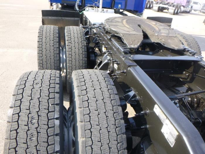 2020 Peterbilt 389 Base