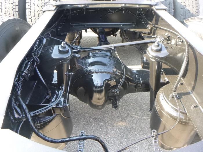 2020 Peterbilt 389 Base