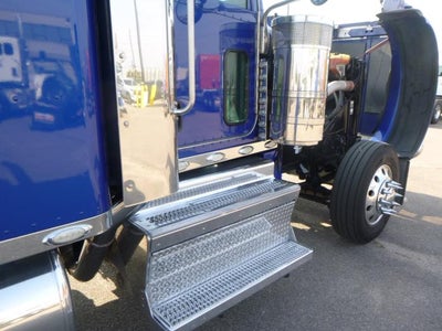 2020 Peterbilt 389 Base
