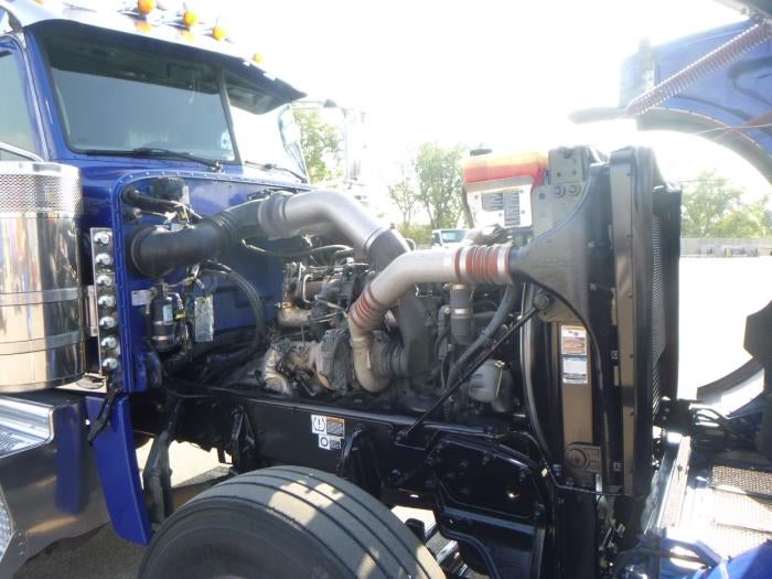 2020 Peterbilt 389 Base