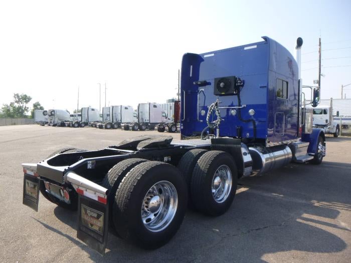 2020 Peterbilt 389 Base