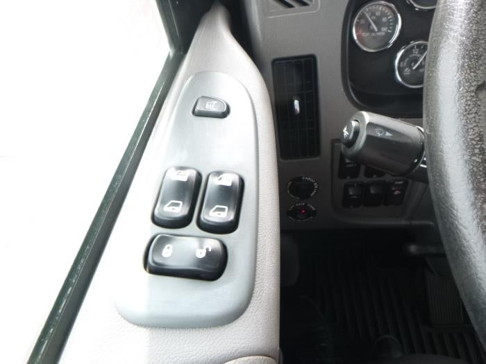 2020 Peterbilt 337 Base