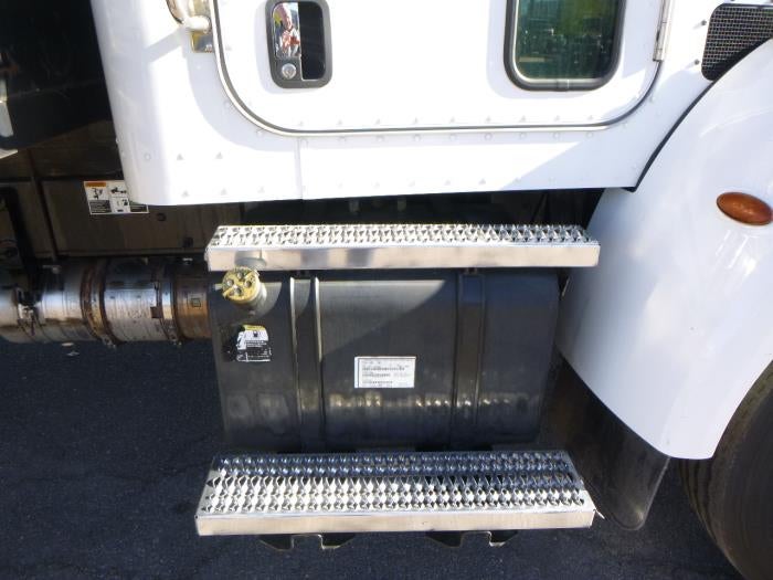 2020 Peterbilt 337 Base