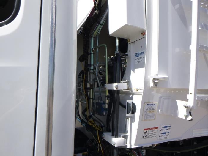 2026 Peterbilt 548 Base