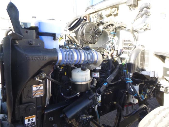 2020 Peterbilt 330 Base