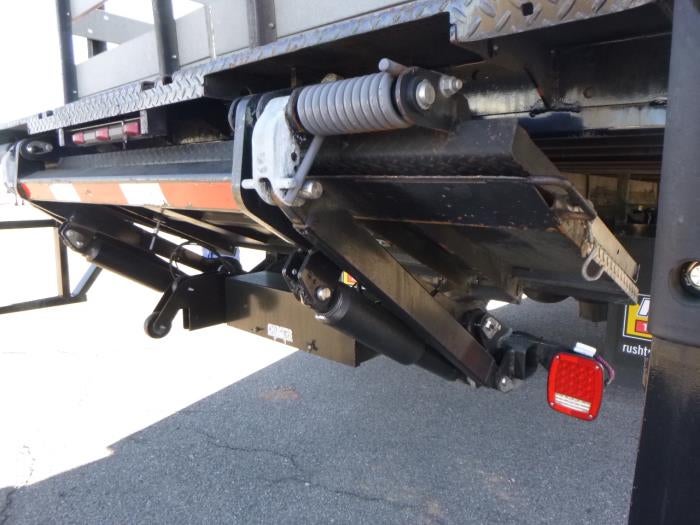 2020 Peterbilt 330 Base