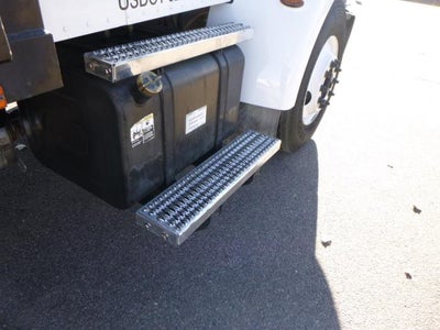 2020 Peterbilt 330 Base