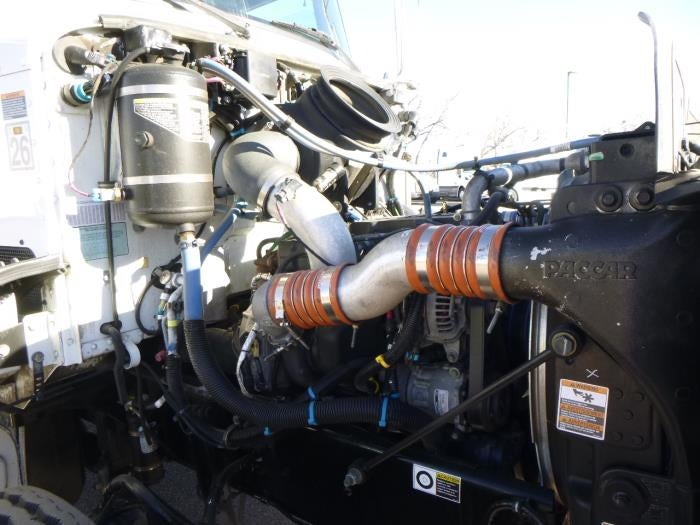 2020 Peterbilt 330 Base