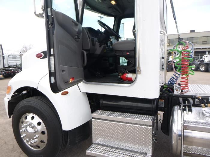 2018 Peterbilt 337 Base