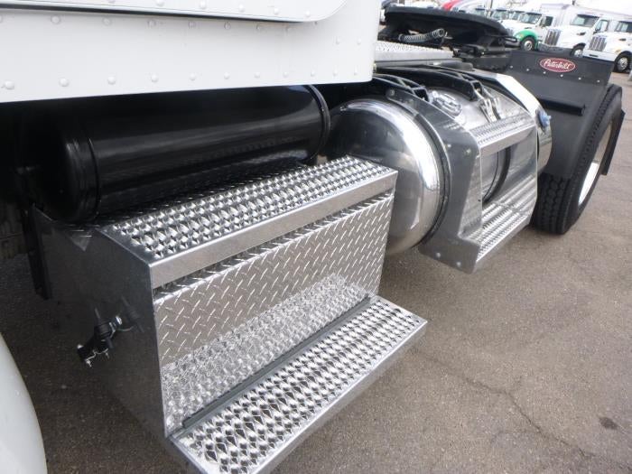 2018 Peterbilt 337 Base