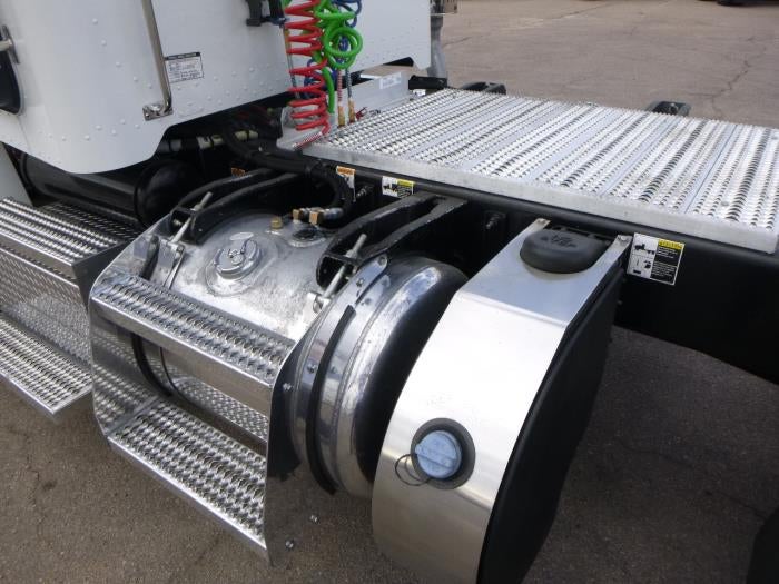 2018 Peterbilt 337 Base