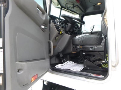 2016 Peterbilt 389 Base