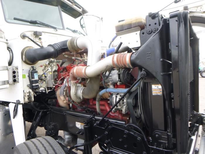 2016 Peterbilt 389 Base