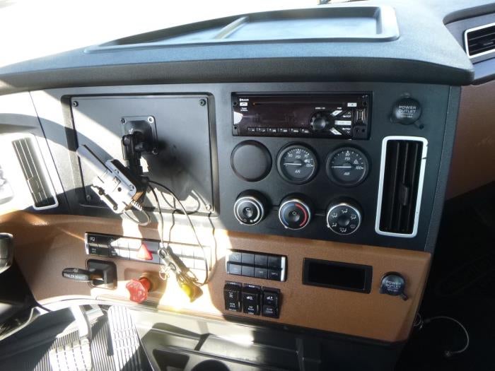 2020 Freightliner Cascadia Base