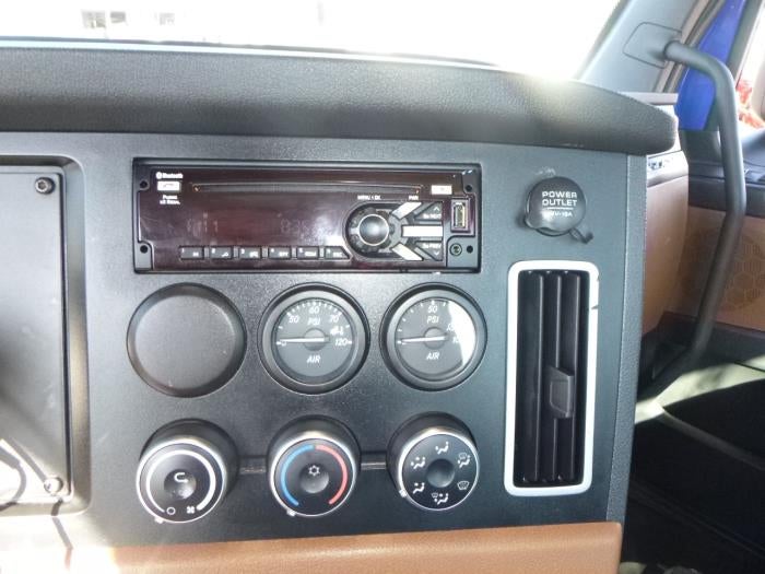 2020 Freightliner Cascadia Base