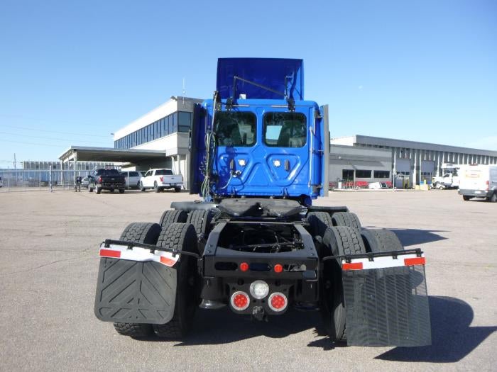2020 Freightliner Cascadia Base