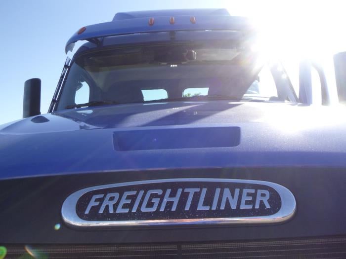 2020 Freightliner Cascadia Base