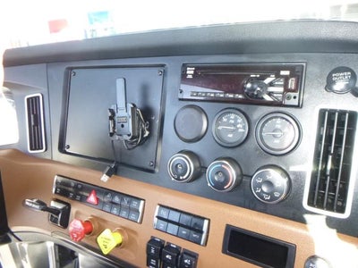 2020 Freightliner Cascadia Base