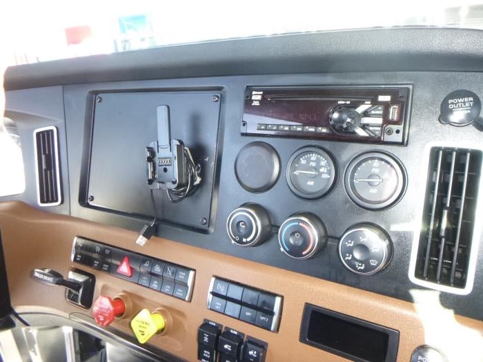 2020 Freightliner Cascadia Base