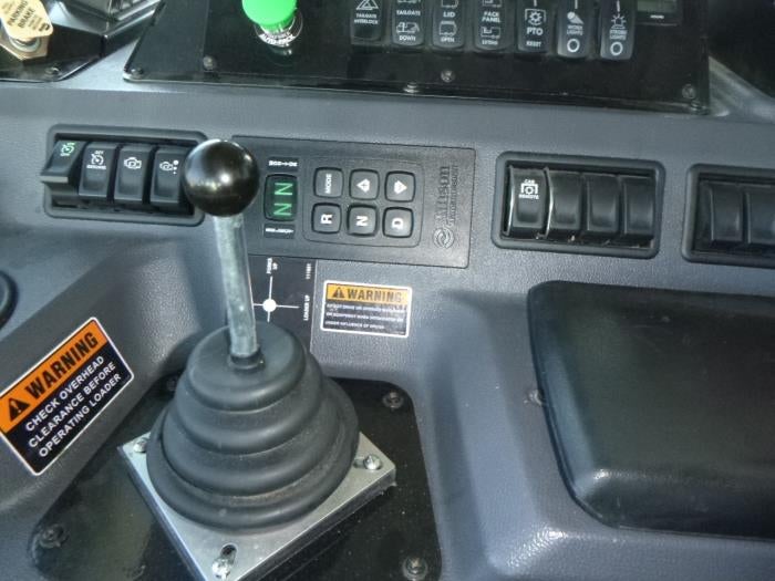 2025 Peterbilt 520 Base