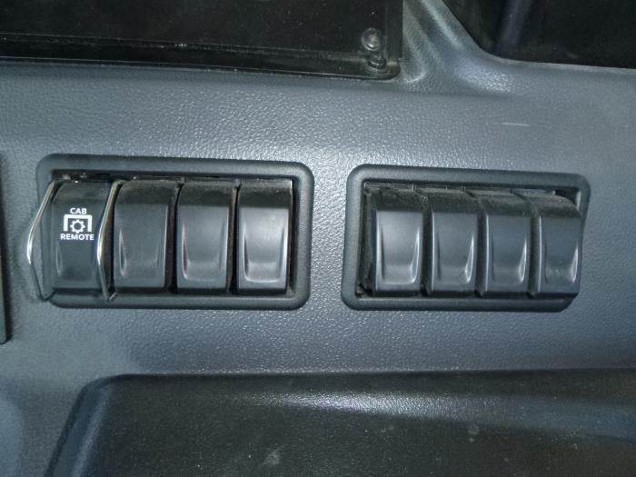 2025 Peterbilt 520 Base