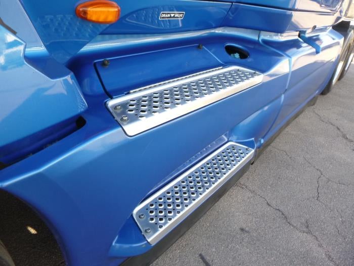 2022 International LT625 Base