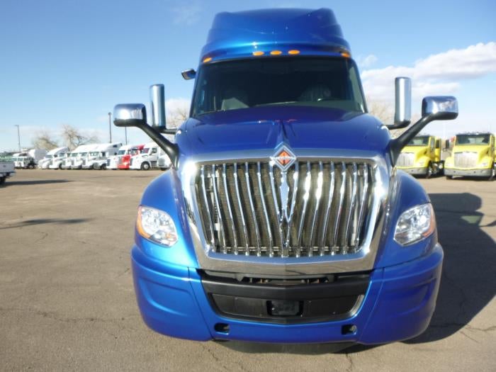 2022 International LT625 Base