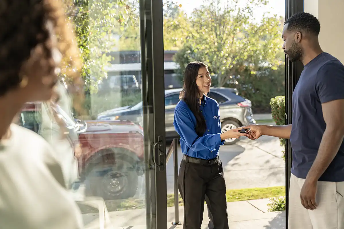 Rush Truck Centers - Denver Medium-Duty in Commerce City CO